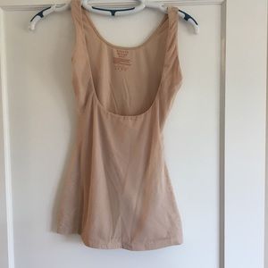 Assets by Spanx Red Hot Label slimming tank WYOB